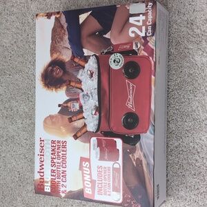 NEW In The Box  BLUETOOTH BUDWEISER COOLER